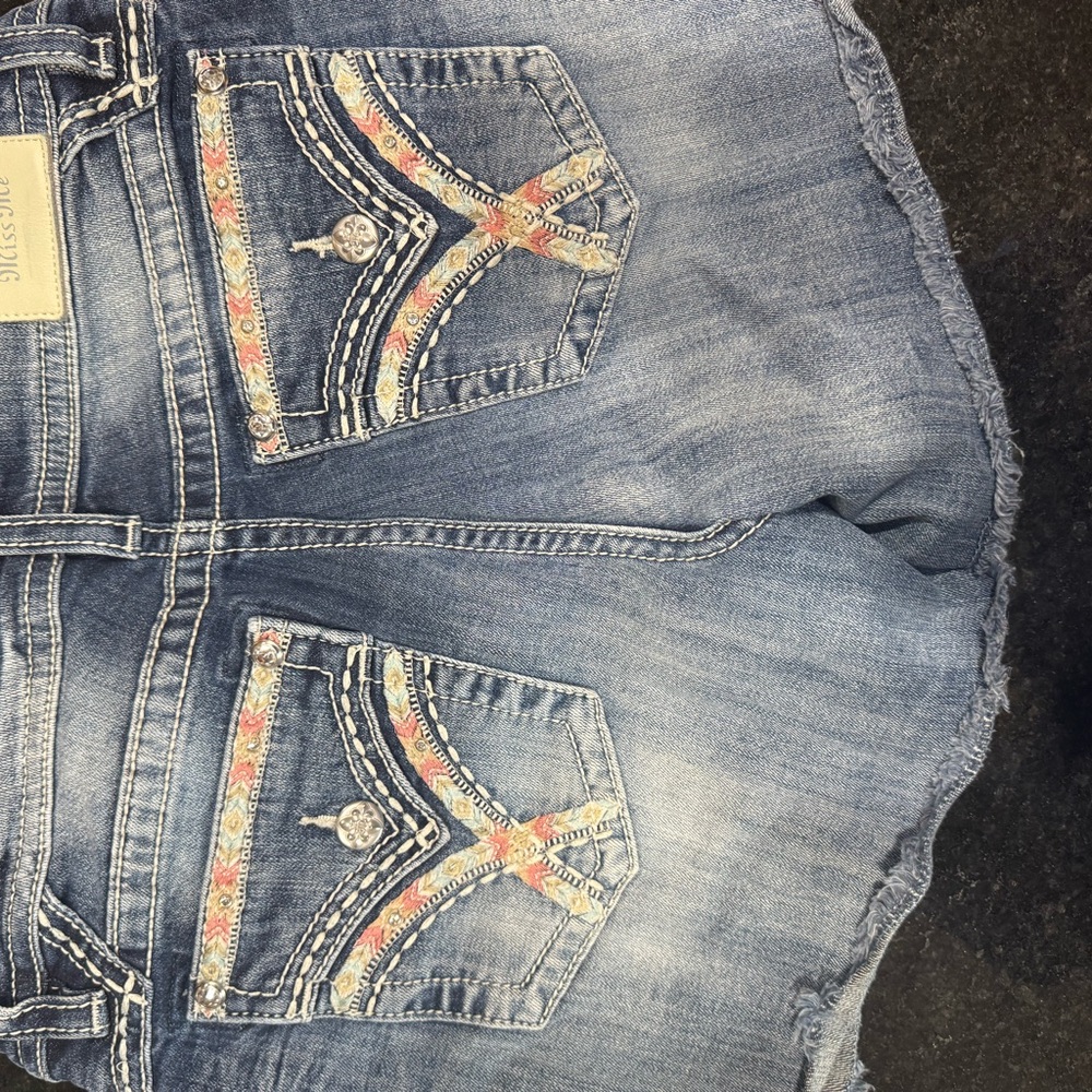 Women's Blue Jeans with Embroidered Pockets